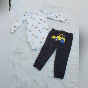 Adorable Baby Outfit with Animal Print Onesie and Pants Size 9m
